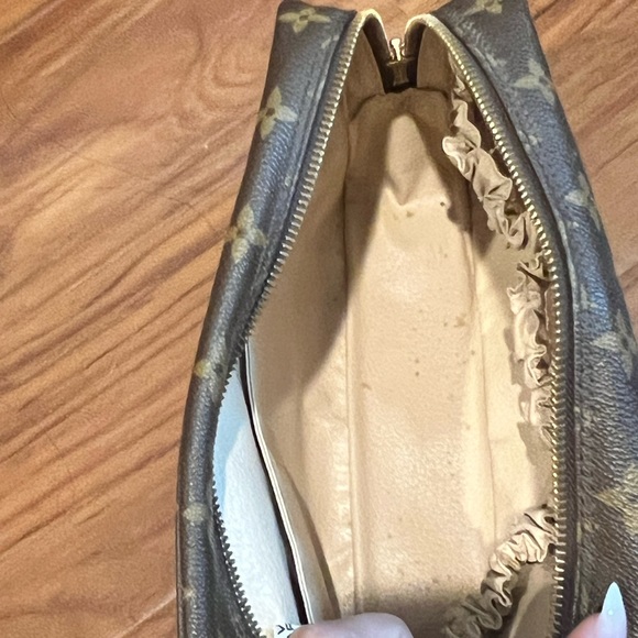 Louis Vuitton Trousse 23 - Picture 5 of 10